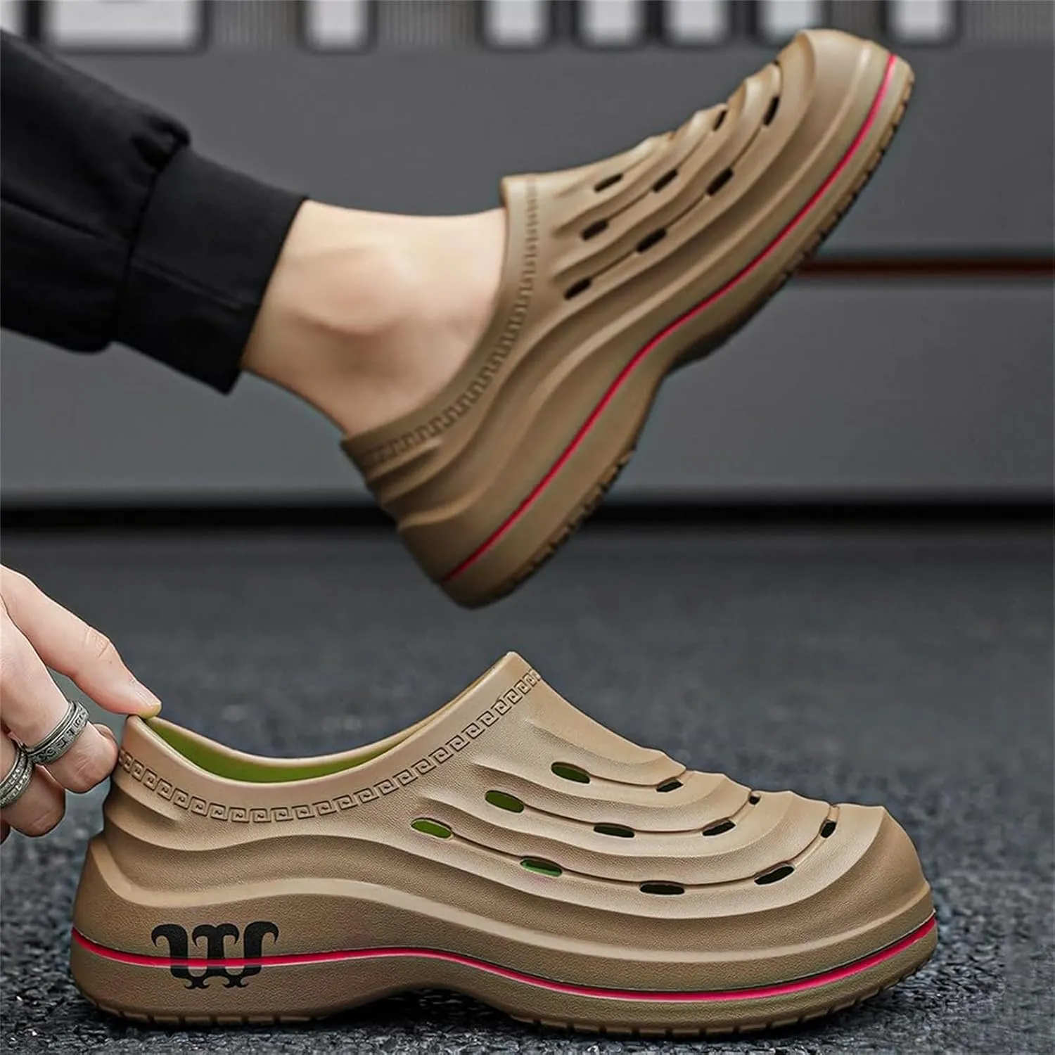 Armadillo Clogs Nurses Shoes for Women Men Chef Garden Shoes Non Slip Work Shoe Women Food Service Non Slip Kitchen Clogs Oil Resistant Nursing Shoe Waterproof Lightweight Sneakers Unisex