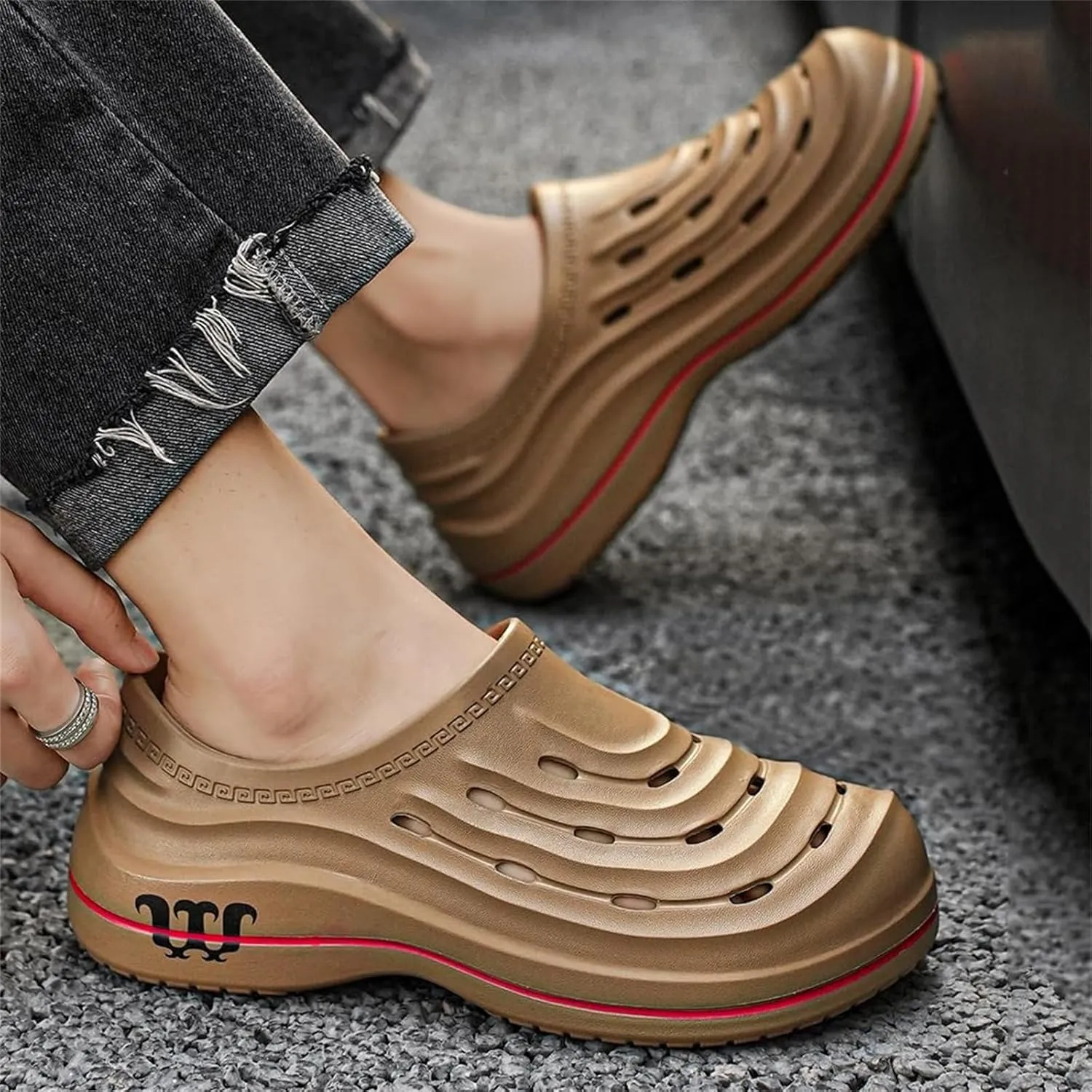 Armadillo Clogs Nurses Shoes for Women Men Chef Garden Shoes Non Slip Work Shoe Women Food Service Non Slip Kitchen Clogs Oil Resistant Nursing Shoe Waterproof Lightweight Sneakers Unisex